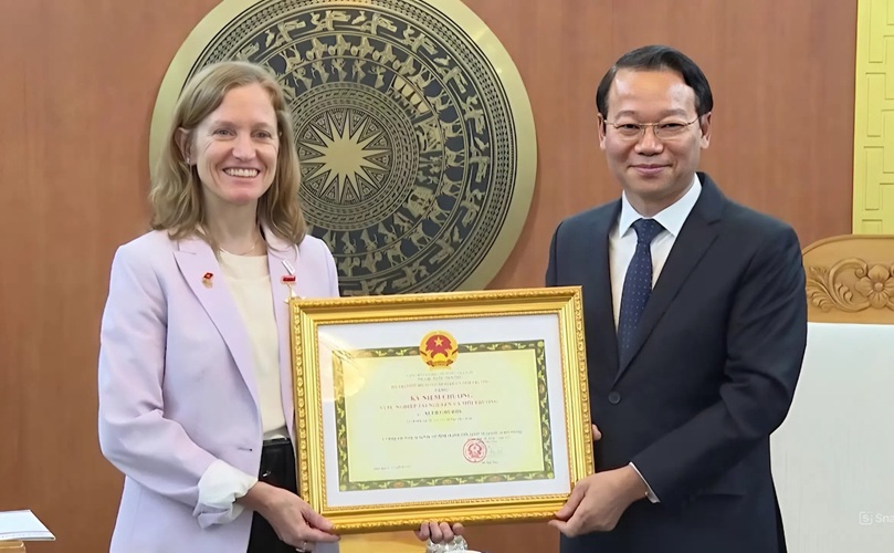 Ministry of Agriculture and Environment honours more than three decades of USAID contributions in Vietnam