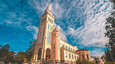 The Rooster Church in Da Lat: A historical and architectural gem