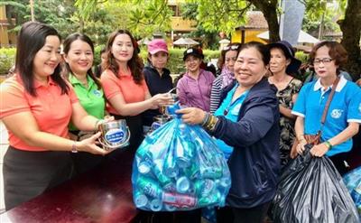 WWF's innovative models for plastic reduction in Vietnam
